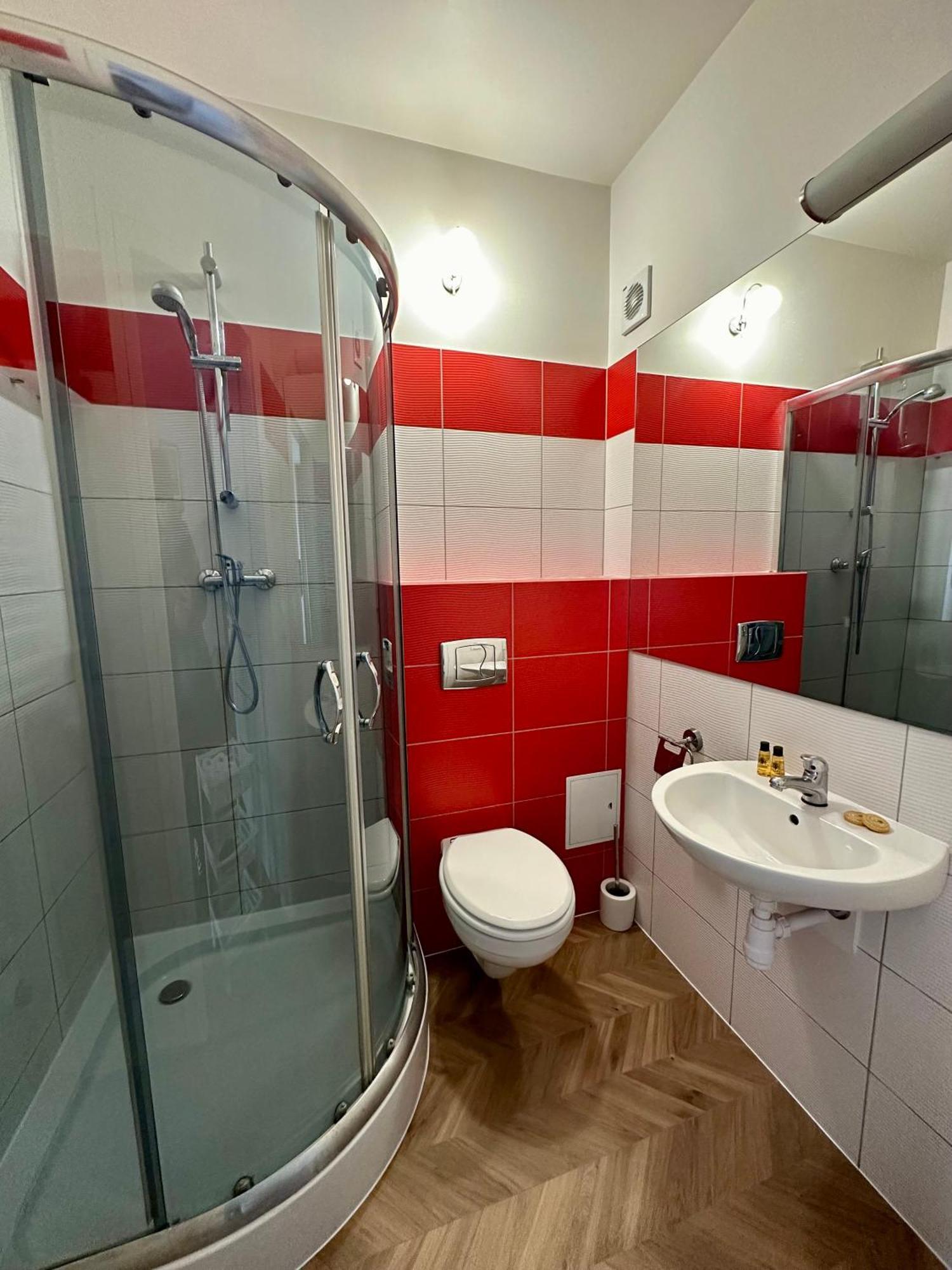 Apartamenty Planeta 212 Mielno Centrum 100 M Do Morza Luaran gambar